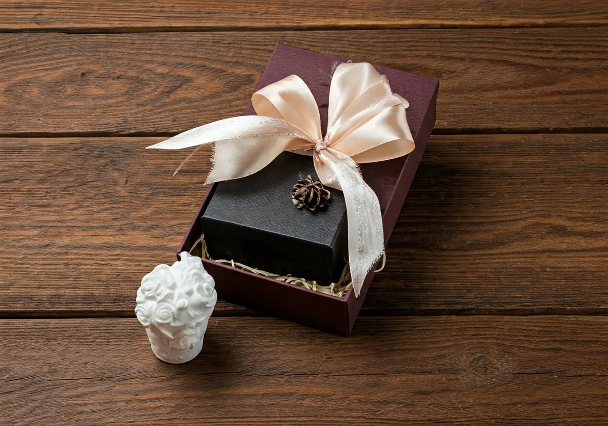 14 Must-Have Items for the Perfect Bridal Gift Box