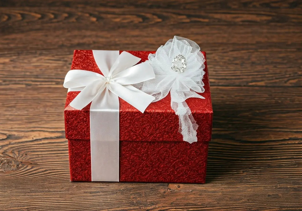15 Personalized Gifts to Include in Your Bridal Subscription Box