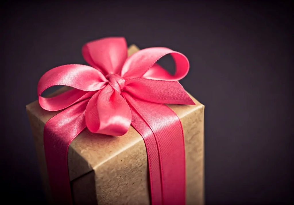 Why Are Personalized Wedding Planning Gifts So Special?