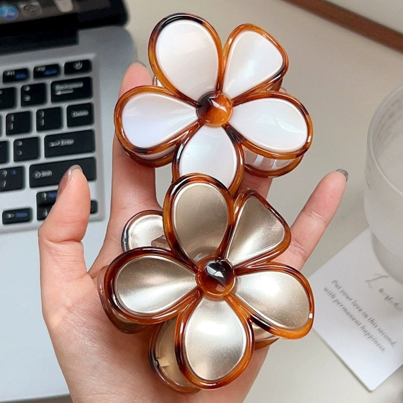 Black & Tan Floral Claw Hair Clip