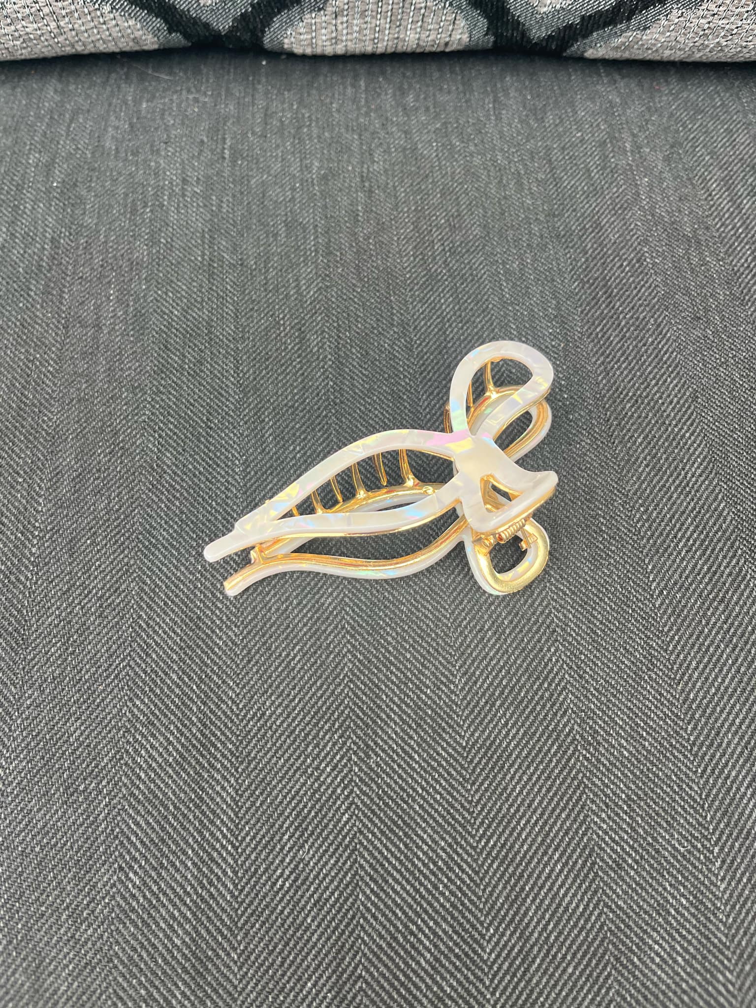 Elegant Bow Hair Clip