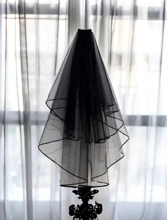 personalized black veil, 2-tier black bridal veil, custom black wedding veil, Halloween bride veil, black themed wedding accessories, personalized bridal veil, bachelorette party veil, spooky bride veil, dark bridal accessories, Halloween wedding veil, black veil with last name